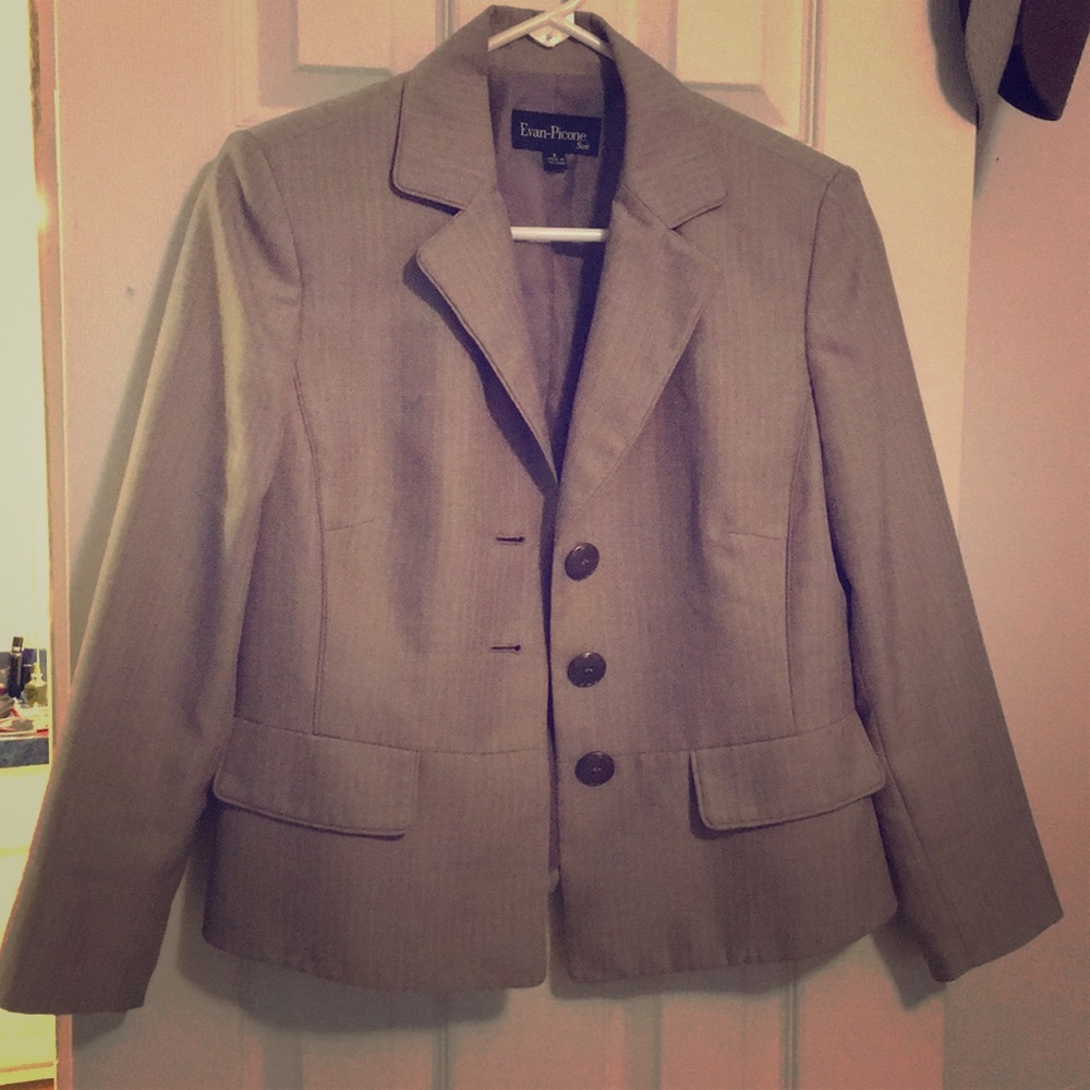 Grey blazer